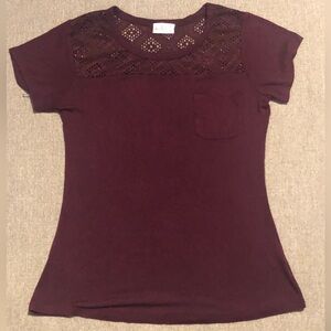 Glitz Girls M Top Eggplant Crocheted Detail